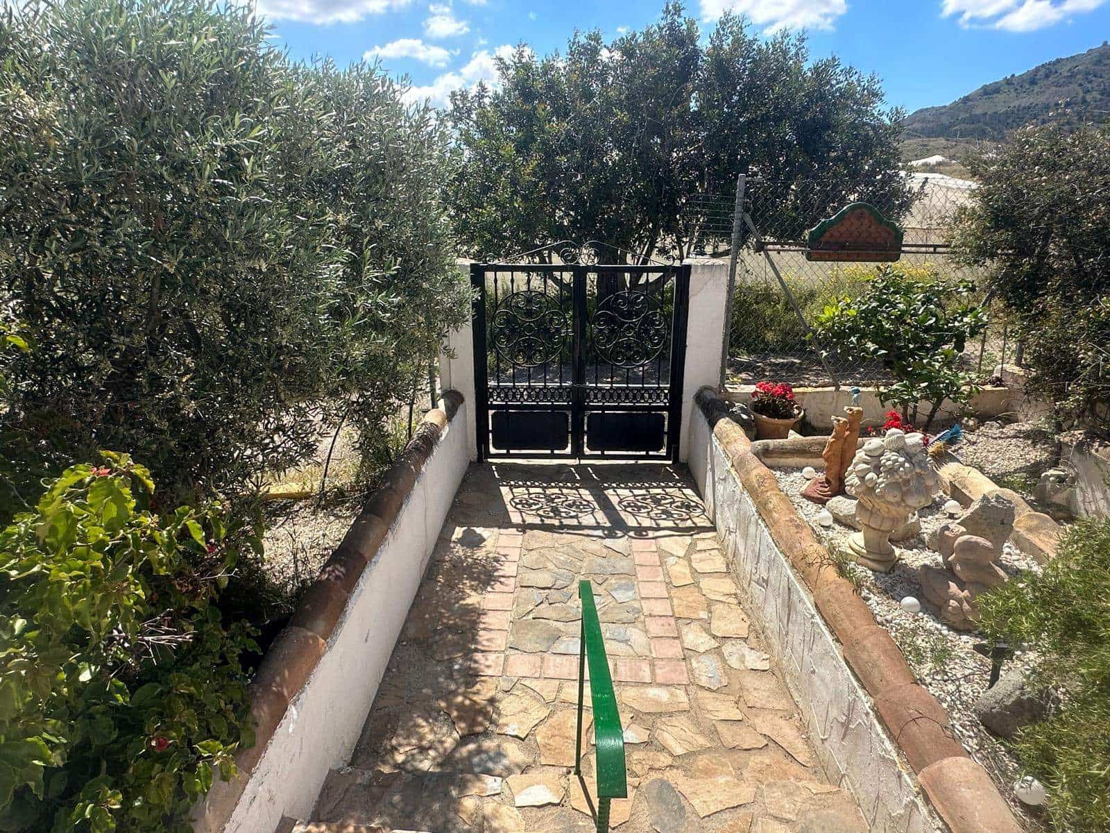 3 makuuhuone Maalaistalo myytävänä paikassa Leiva - 275 000 € (Ref: 9004025)