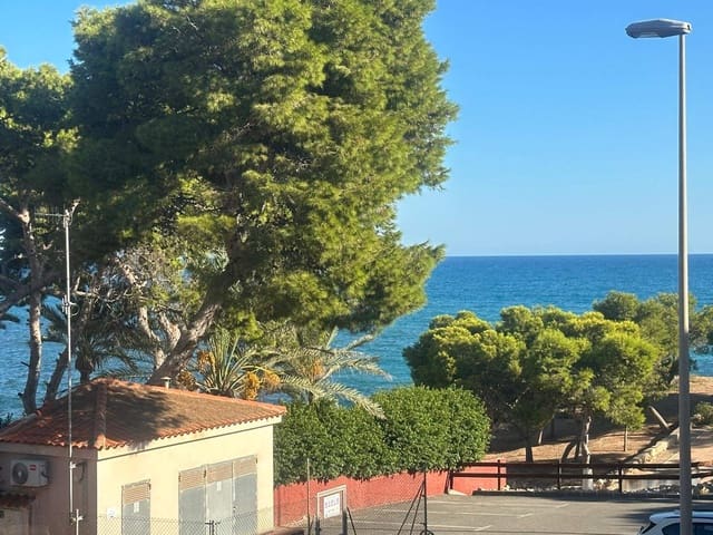 3 soveværelse Villa til salg i Isla Plana, Cartagena med swimmingpool garage - € 370.000 (Ref: 9227621)