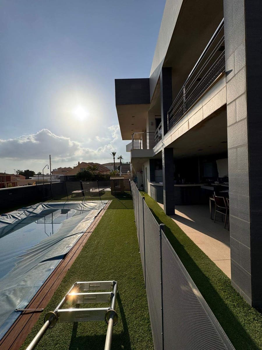 7 bedroom Villa for sale in Bolnuevo - € 990,000 (Ref: 9606761)