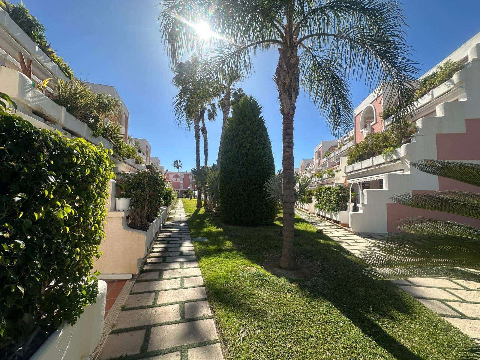 1 bedroom Commercial for sale in Puerto de Mazarron - € 220,000 (Ref: 9617138)