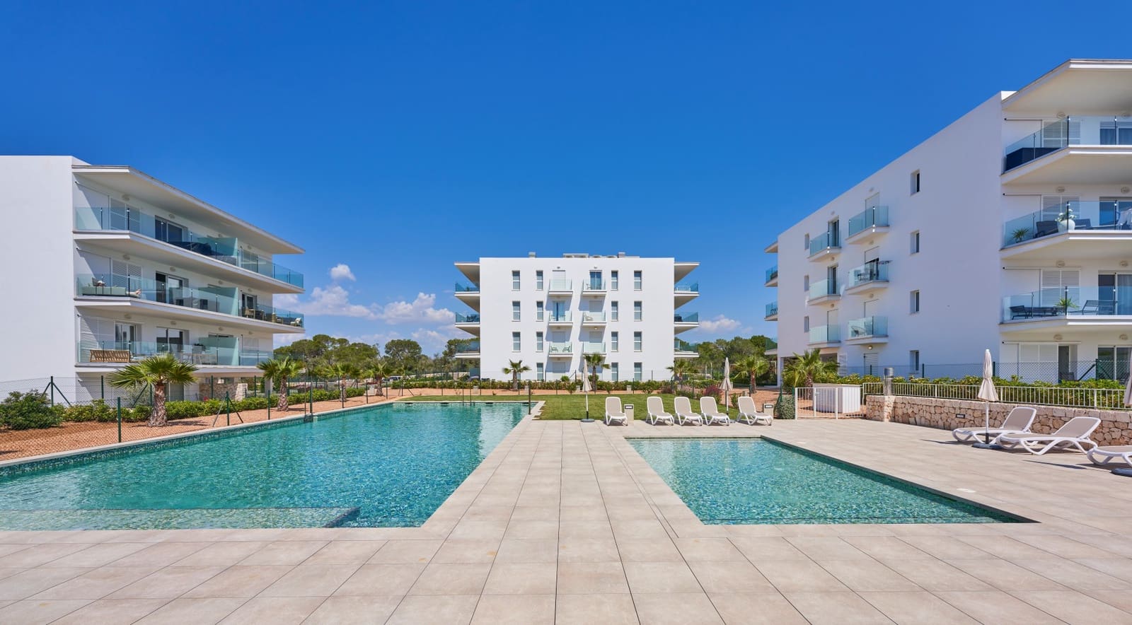 2 soveværelse Lejlighed til salg i Cala d'Or med swimmingpool garage - € 450.000 (Ref: 5056561)