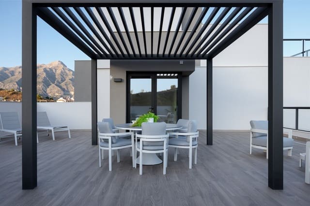 3 quarto Penthouse para venda em Nueva Andalucia, Marbella com piscina garagem - 950 000 € (Ref: 6224066)