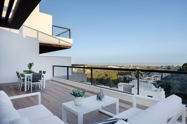 3 quarto Penthouse para venda em Nueva Andalucia, Marbella com piscina garagem - 950 000 € (Ref: 6224066)