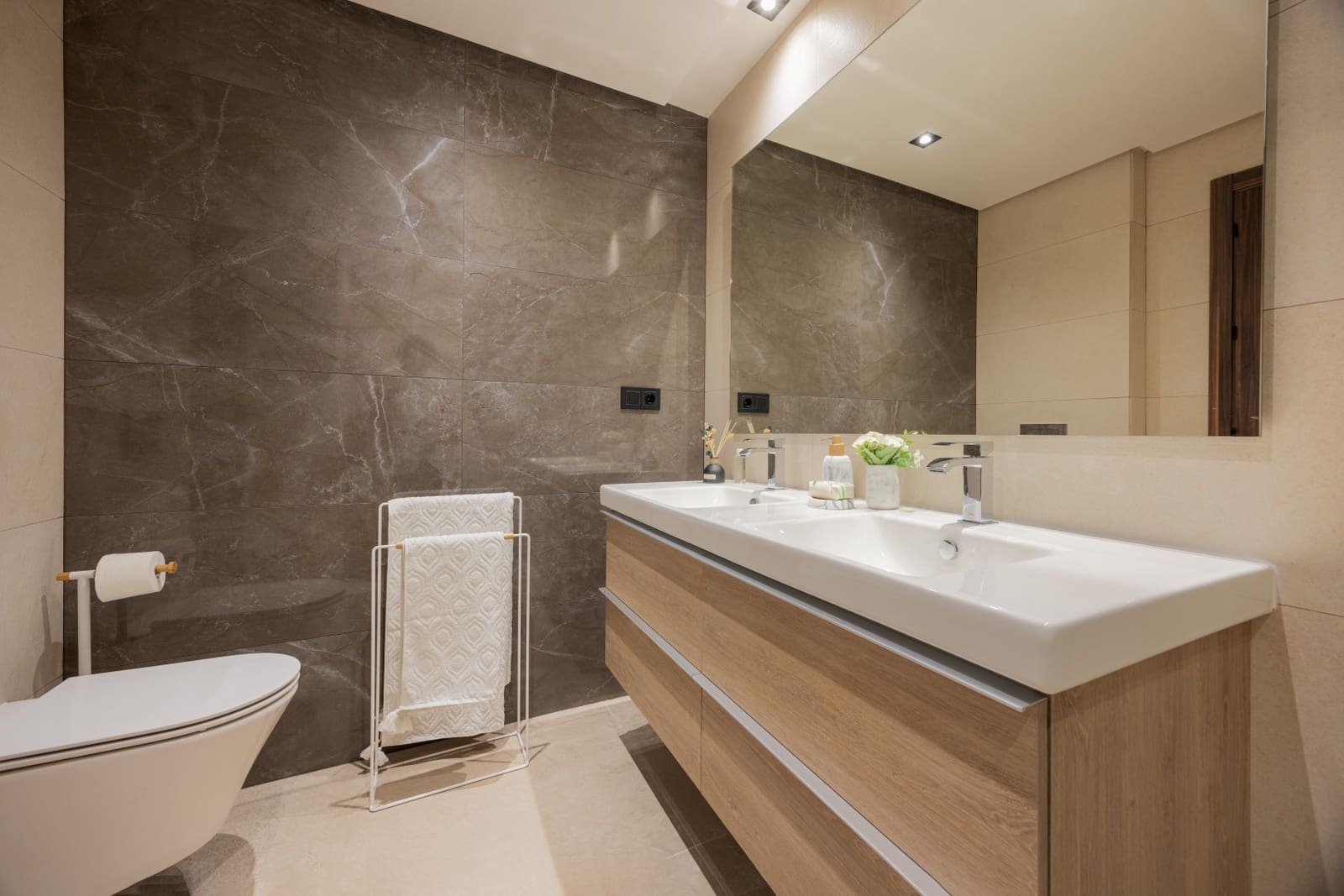 3 soveværelse Penthouse til salg i Nueva Andalucia med swimmingpool garage - € 950.000 (Ref: 6224066)