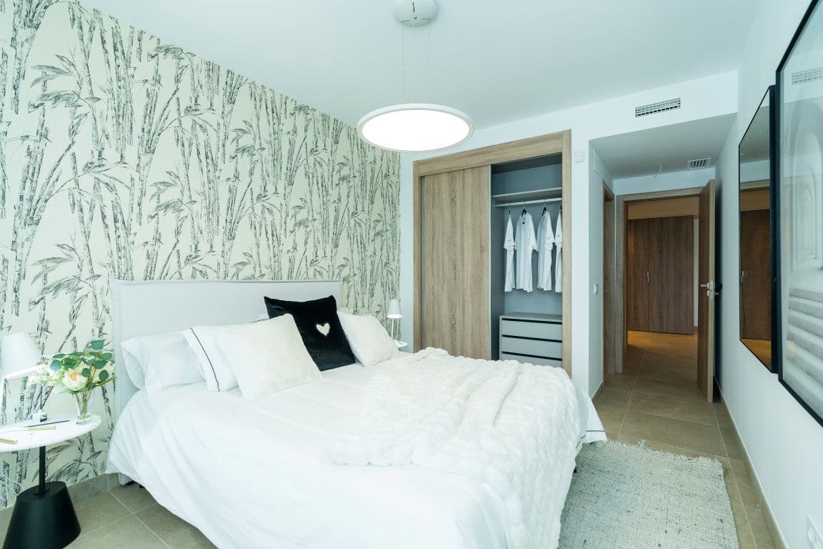 2 sypialnia Apartament na sprzedaż w Estepona z basenem garażem - 370 000 € (Ref: 7074732)