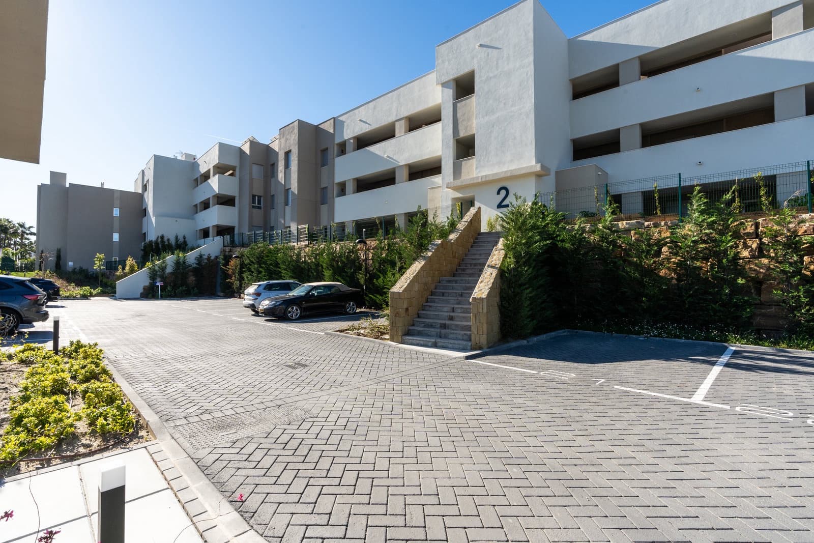 2 sypialnia Apartament na sprzedaż w Estepona z basenem garażem - 370 000 € (Ref: 7074732)