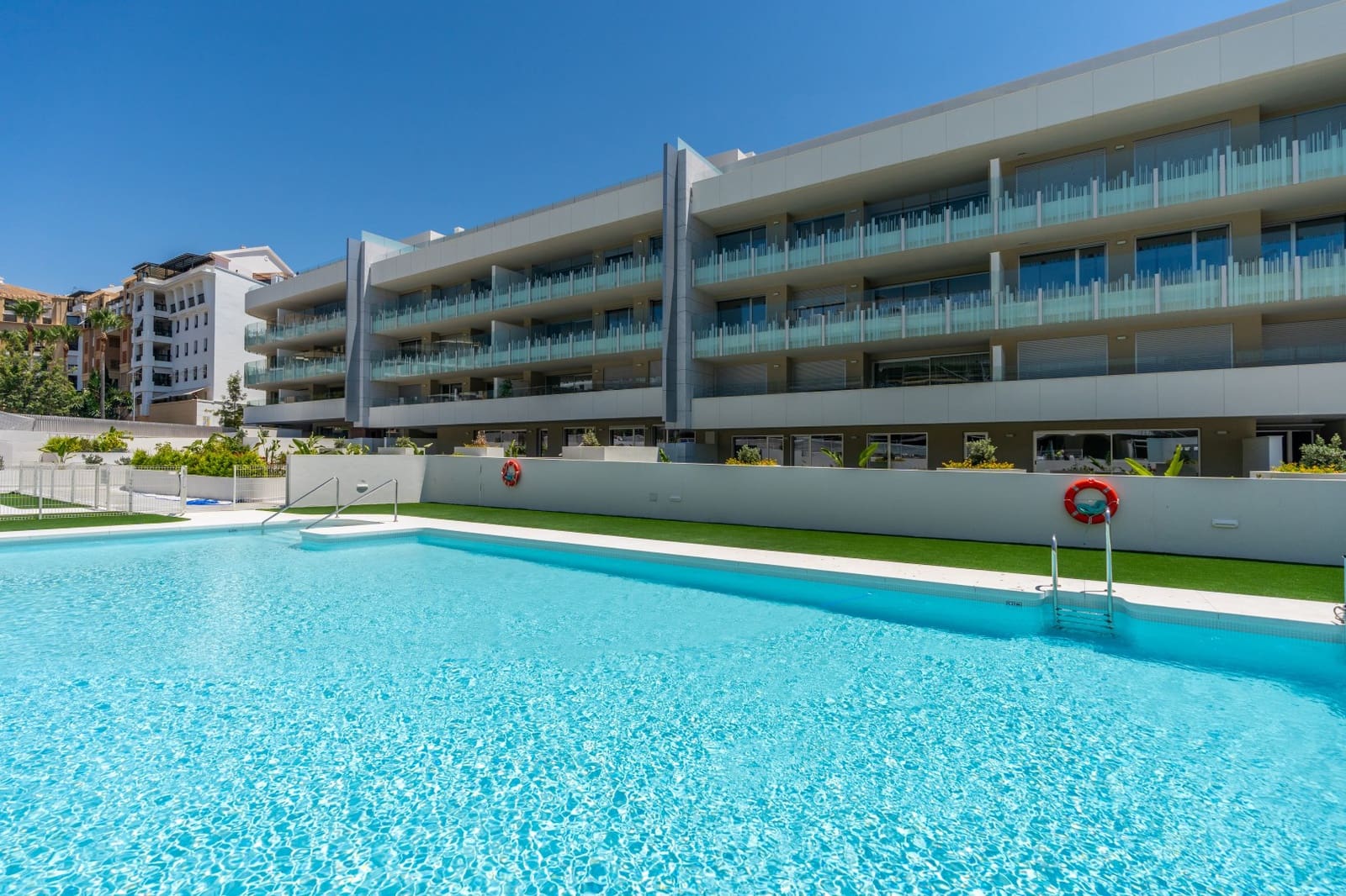 2 soveværelse Lejlighed til salg i San Pedro de Alcantara med swimmingpool garage - € 645.000 (Ref: 7784853)
