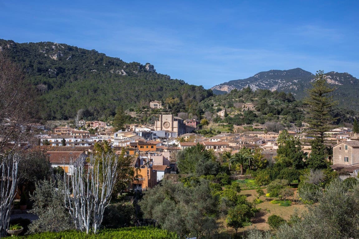 Casa de 3 habitaciones en Esporles en venta con piscina garaje - 885.000 € (Ref: 7994082)