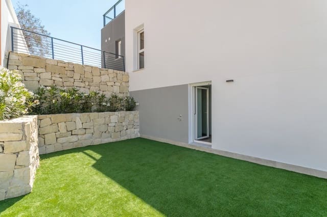 Chalet de 4 habitaciones en Finestrat Pueblo, Finestrat en venta con piscina garaje - 555.000 € (Ref: 8153054)