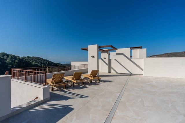 3 chambre Penthouse à vendre à Istán avec piscine garage - 580 000 € (Ref: 8254664)