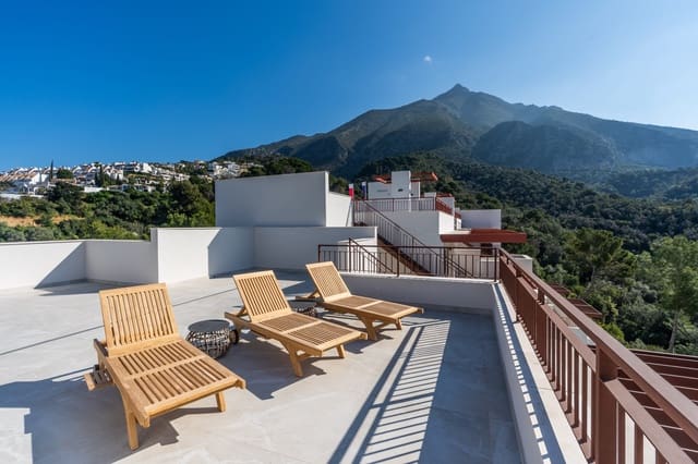 3 chambre Penthouse à vendre à Istán avec piscine garage - 580 000 € (Ref: 8254664)