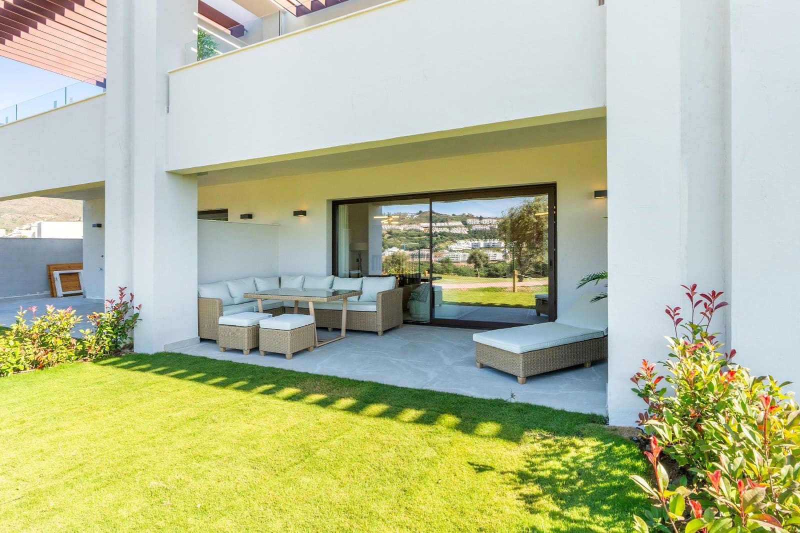 3 bedroom Townhouse for sale in La Cala de Mijas with pool garage - € 650,000 (Ref: 8695692)