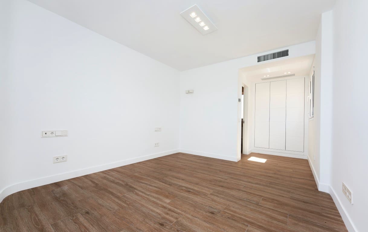 3 soverom Villa til salgs i Santa Ponsa med svømmebasseng garasje - € 1 750 000 (Ref: 9041023)