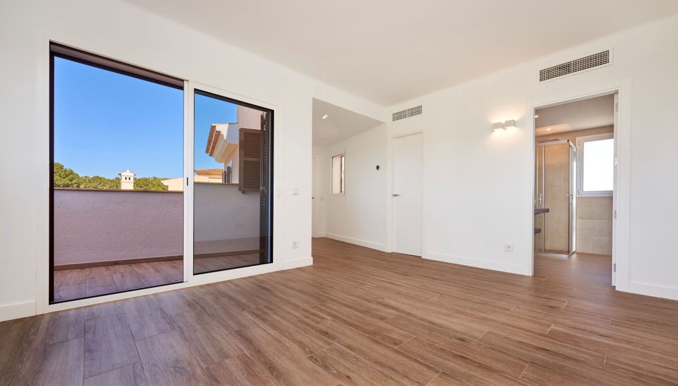 3 soverom Villa til salgs i Santa Ponsa med svømmebasseng garasje - € 1 750 000 (Ref: 9041023)