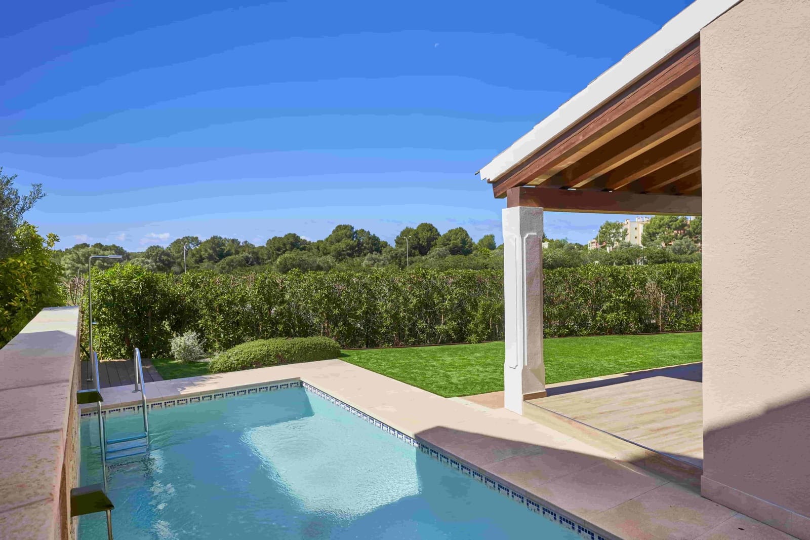 3 soverom Villa til salgs i Santa Ponsa med svømmebasseng garasje - € 1 750 000 (Ref: 9041023)