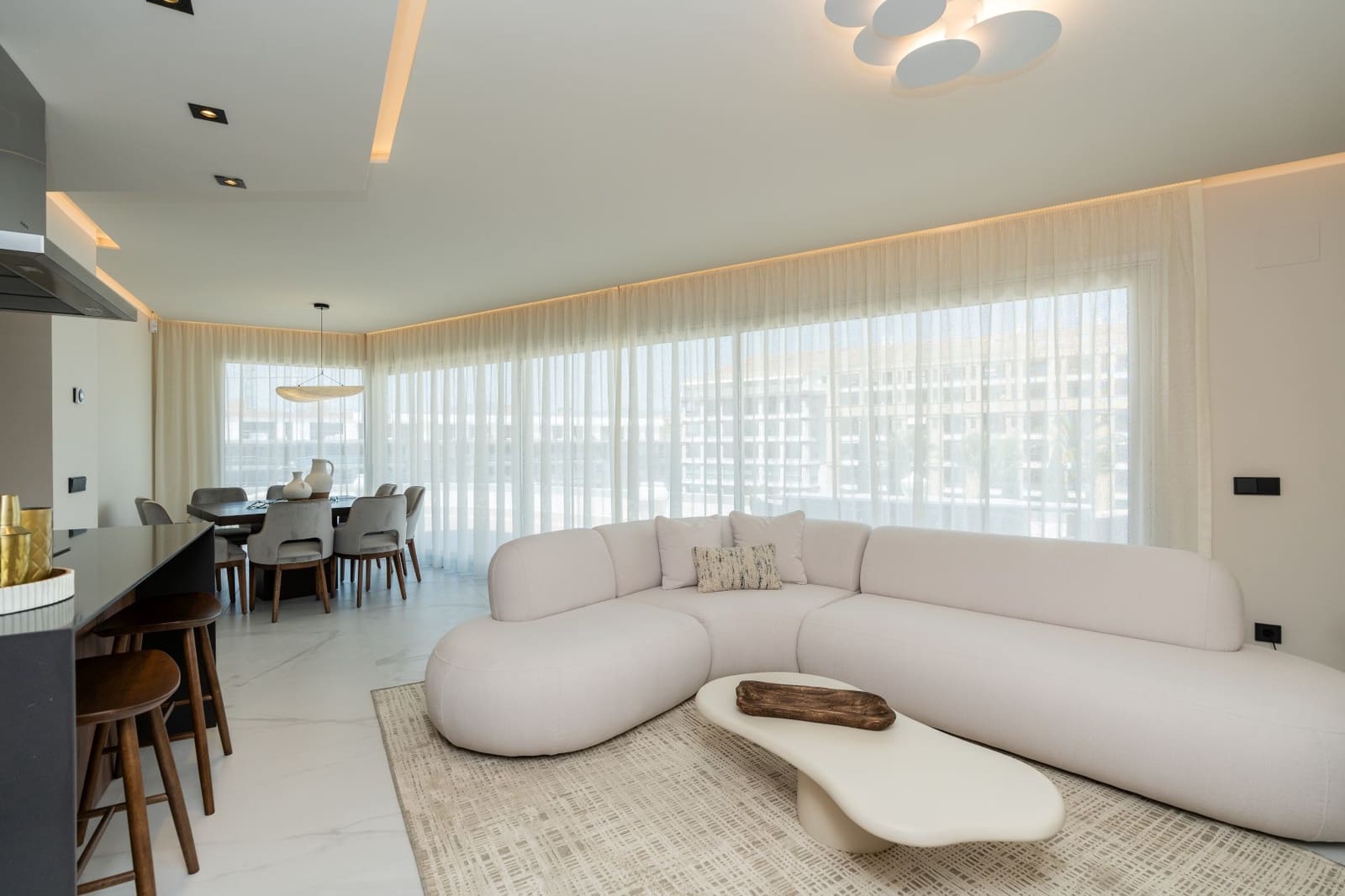 4 chambre Penthouse à vendre à San Pedro de Alcantara avec piscine garage - 1 510 000 € (Ref: 9750928)