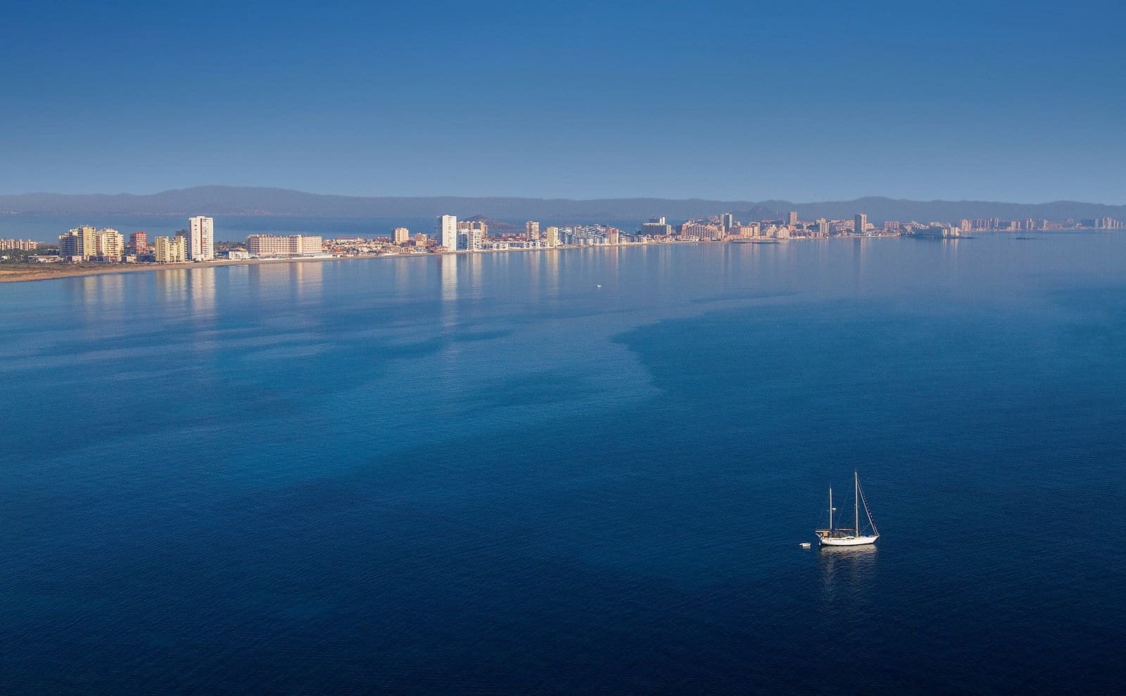 3 sypialnia Penthouse na sprzedaż w La Manga Club z basenem garażem - 435 000 € (Ref: 9752531)