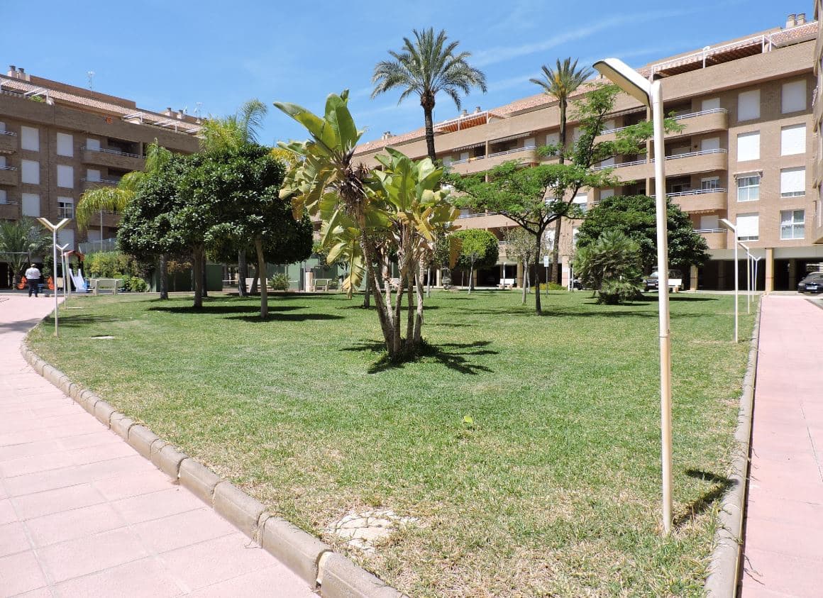 3 bedroom Apartment for sale in Denia with pool garage - € 390,000 (Ref: 10065683)