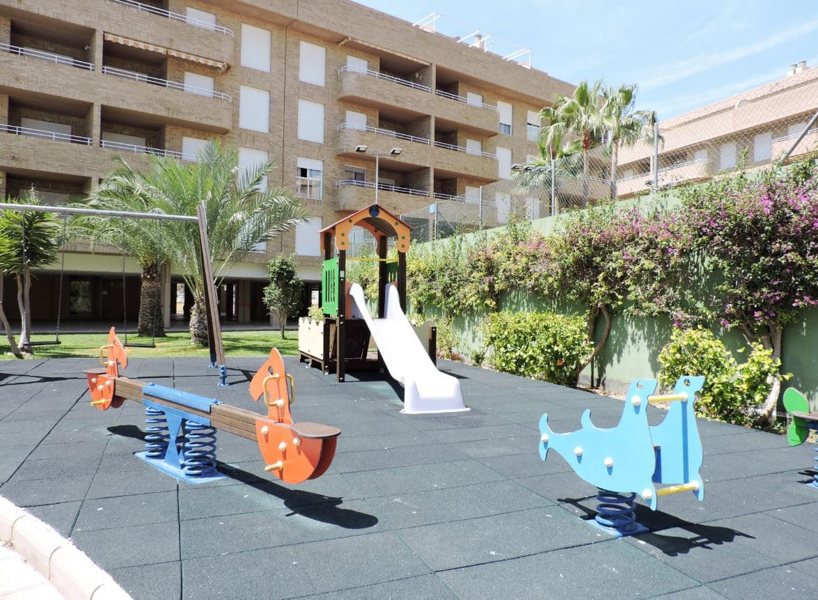 3 bedroom Apartment for sale in Denia with pool garage - € 390,000 (Ref: 10065683)