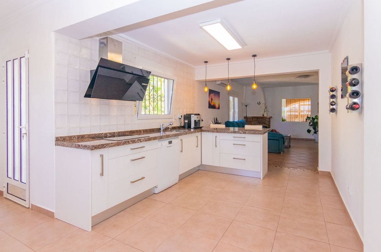 3 sypialnia Willa na sprzedaż w La Xara z garażem - 425 000 € (Ref: 10078812)