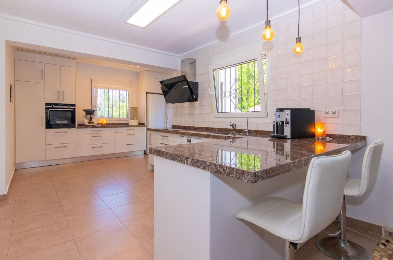 3 sypialnia Willa na sprzedaż w La Xara z garażem - 425 000 € (Ref: 10078812)