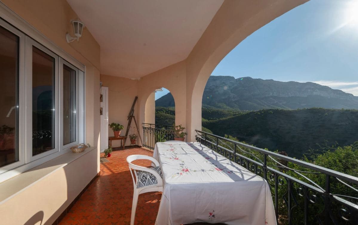 3 sovrum Villa till salu i Denia med pool garage - 1 260 000 € (Ref: 10080164)