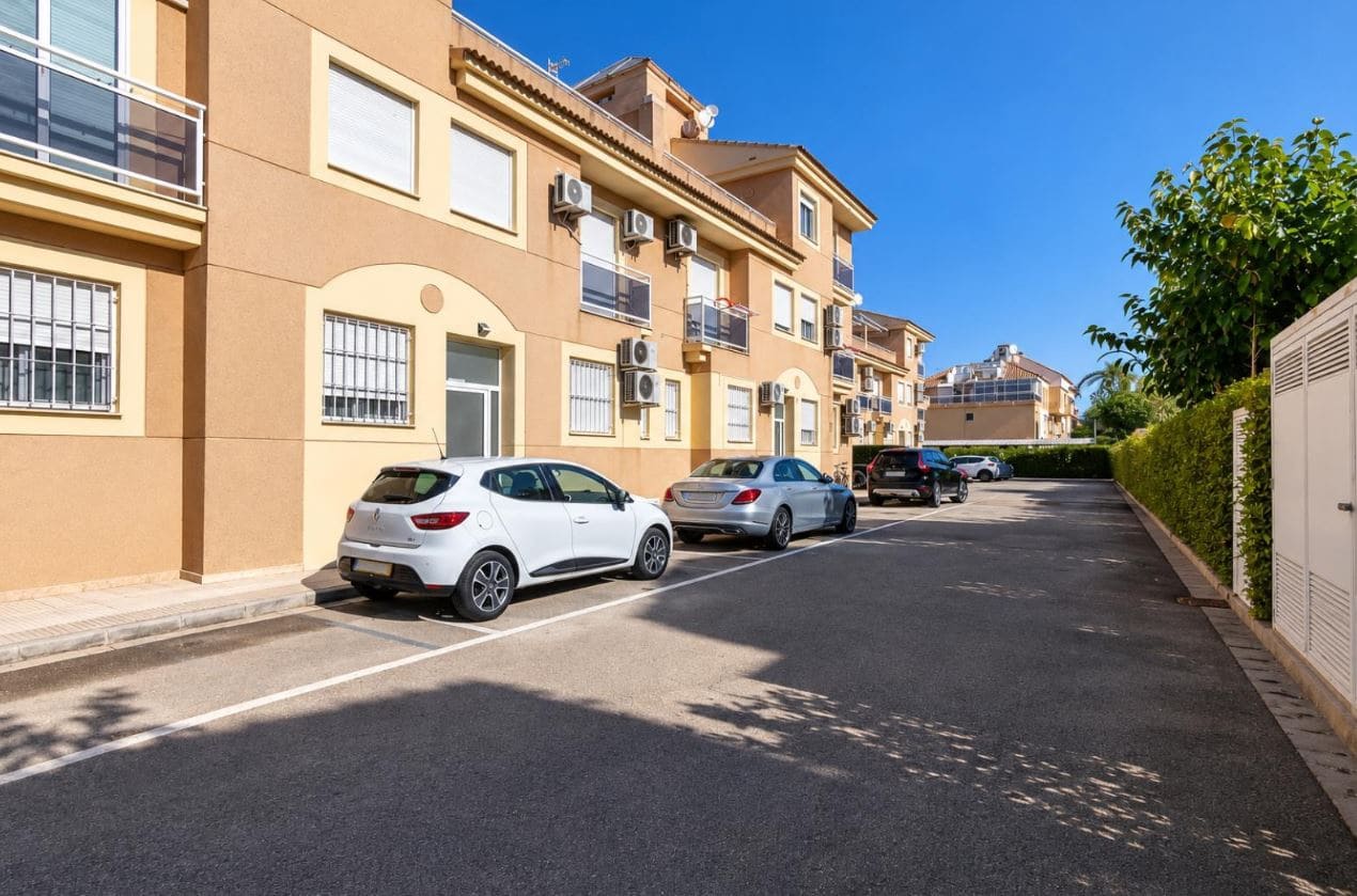 2 sypialnia Apartament na sprzedaż w Denia z basenem garażem - 270 000 € (Ref: 10081640)