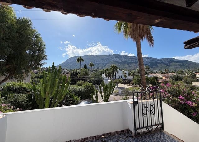 2 soveværelse Villa til salg i Las Rotas / Les Rotes, Dénia med swimmingpool garage - € 450.000 (Ref: 10082130)