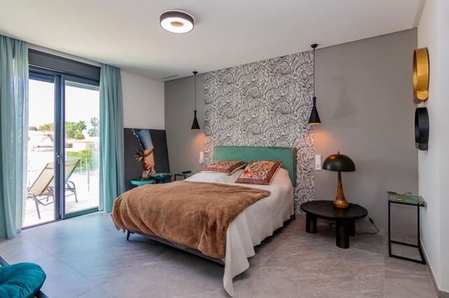3 soverom Villa til salgs i El Montgó, Dénia med svømmebasseng garasje - € 775 000 (Ref: 10082131)