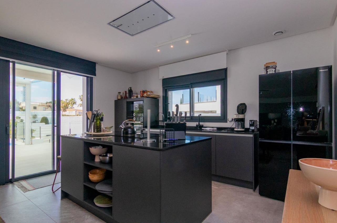 3 soverom Villa til salgs i Denia med svømmebasseng garasje - € 775 000 (Ref: 10082131)