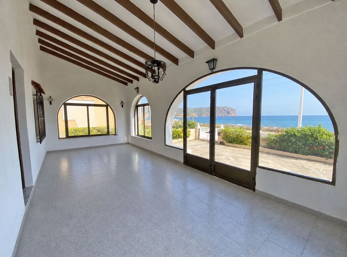 4 soverom Villa til salgs i Javea / Xabia med garasje - € 1 500 000 (Ref: 10098878)