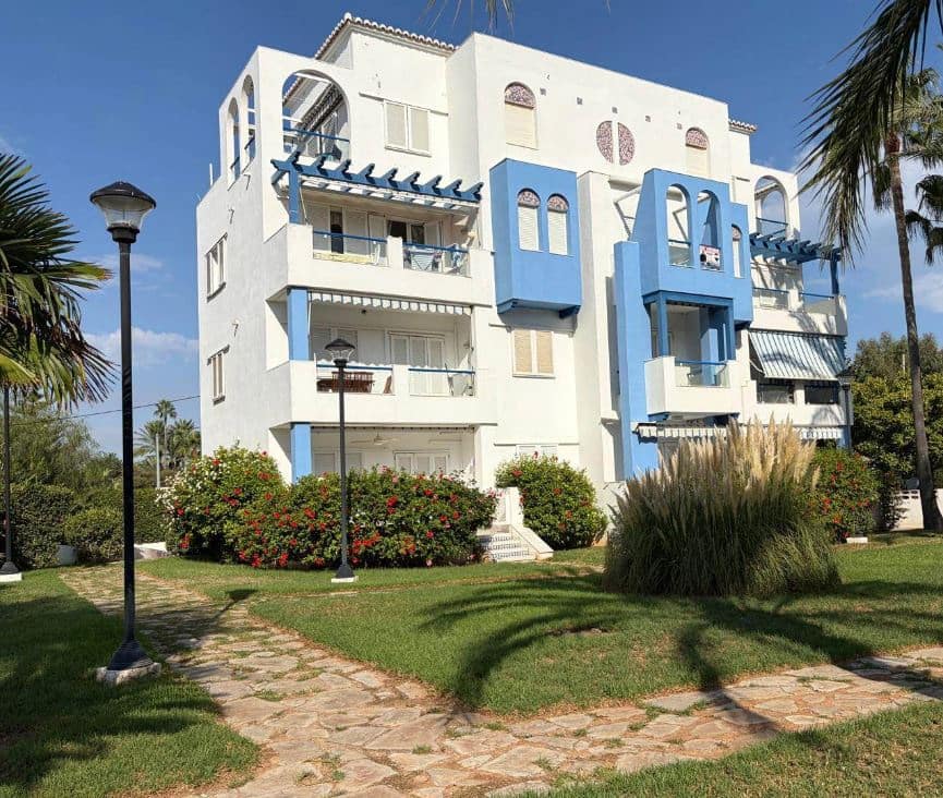 Apartamento de 1 habitación en Dénia en venta con piscina garaje - 184.000 € (Ref: 10138977)