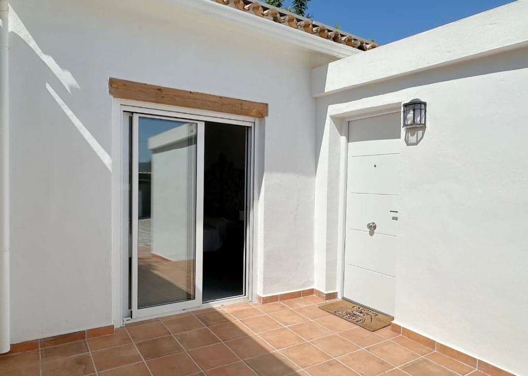 2 sovrum Finca/Hus på landet till salu i Rafol de Almunia med garage - 250 000 € (Ref: 10160555)