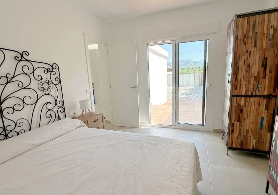2 sovrum Finca/Hus på landet till salu i Rafol de Almunia med garage - 250 000 € (Ref: 10160555)