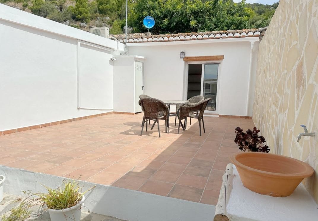 2 sovrum Finca/Hus på landet till salu i Rafol de Almunia med garage - 250 000 € (Ref: 10160555)