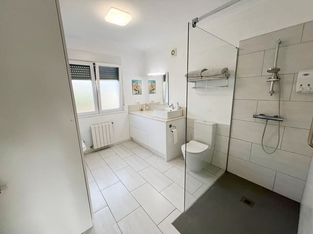 5 sovrum Villa till salu i La Xara, Dénia med pool garage - 549 000 € (Ref: 9270406)