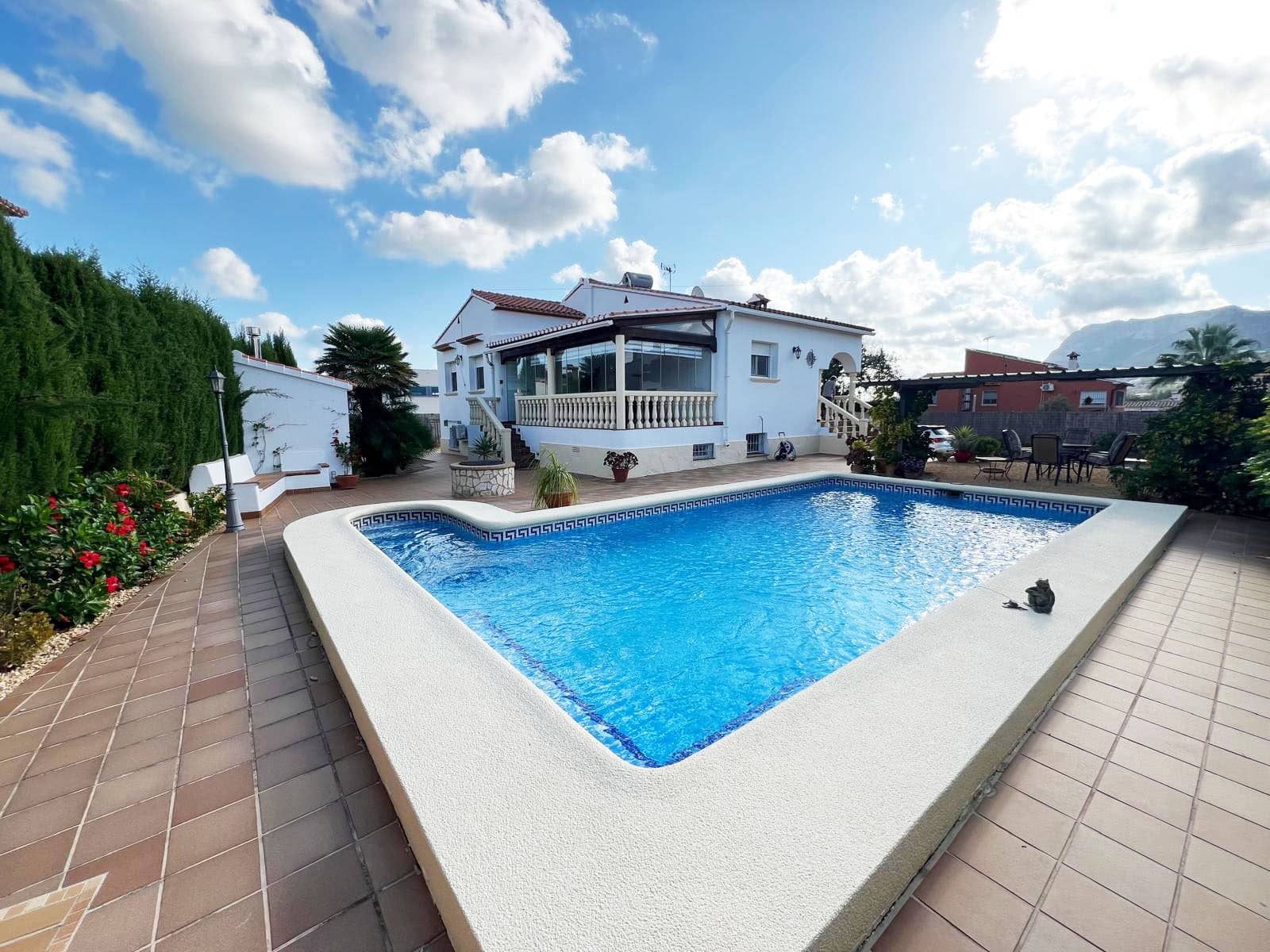 5 sovrum Villa till salu i La Xara med pool garage - 549 000 € (Ref: 9270406)