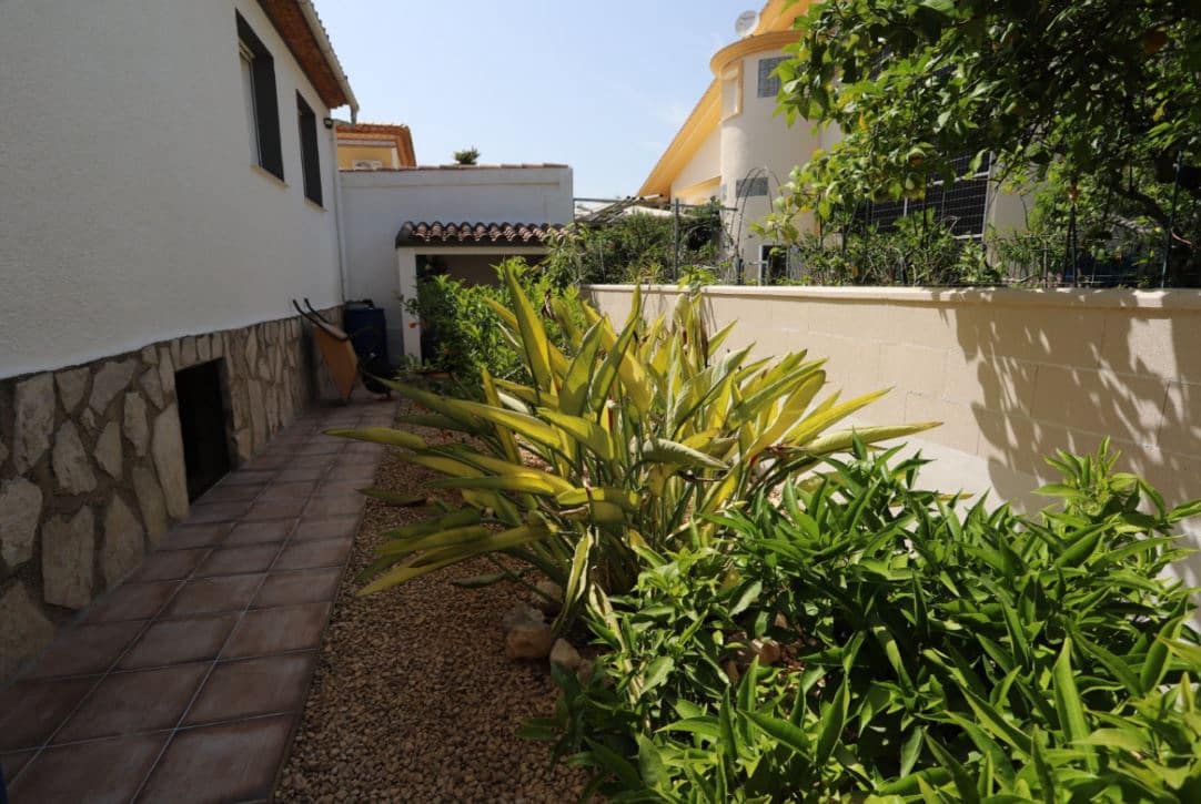 4 bedroom Villa for sale in Els Poblets with pool garage - € 540,000 (Ref: 9270416)