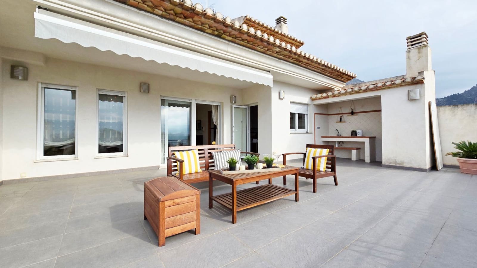 3 soverom Hus til salgs i Rafol de Almunia med garasje - € 358 000 (Ref: 9270417)