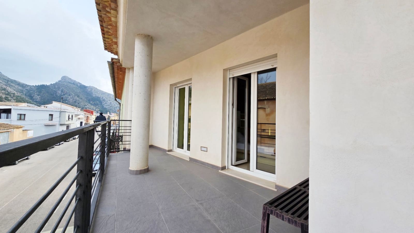 3 soverom Hus til salgs i Rafol de Almunia med garasje - € 358 000 (Ref: 9270417)