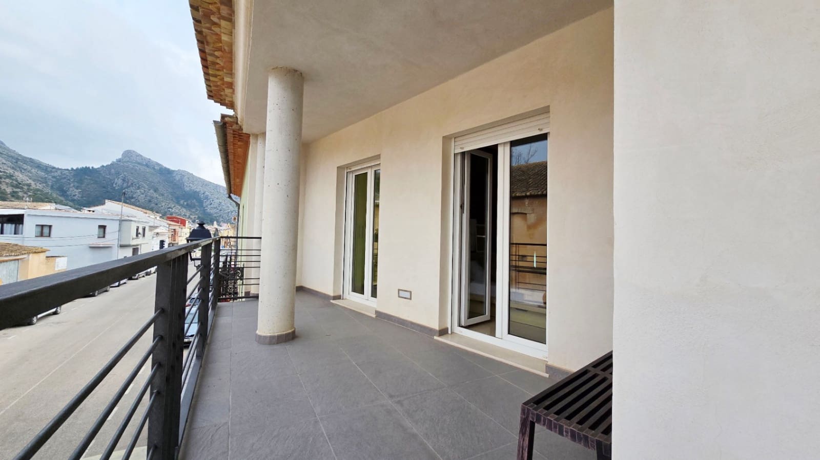 3 soverom Hus til salgs i Rafol de Almunia med garasje - € 358 000 (Ref: 9270417)