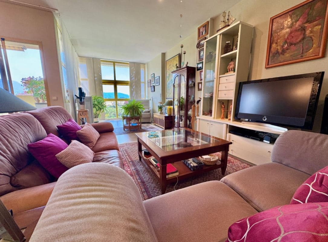 3 soveværelse Lejlighed til salg i Denia med swimmingpool garage - € 399.000 (Ref: 9270419)