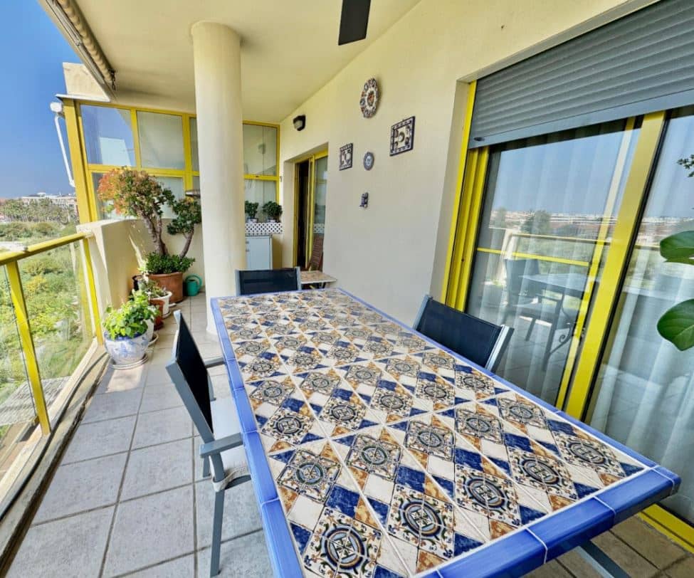 3 soveværelse Lejlighed til salg i Denia med swimmingpool garage - € 399.000 (Ref: 9270419)