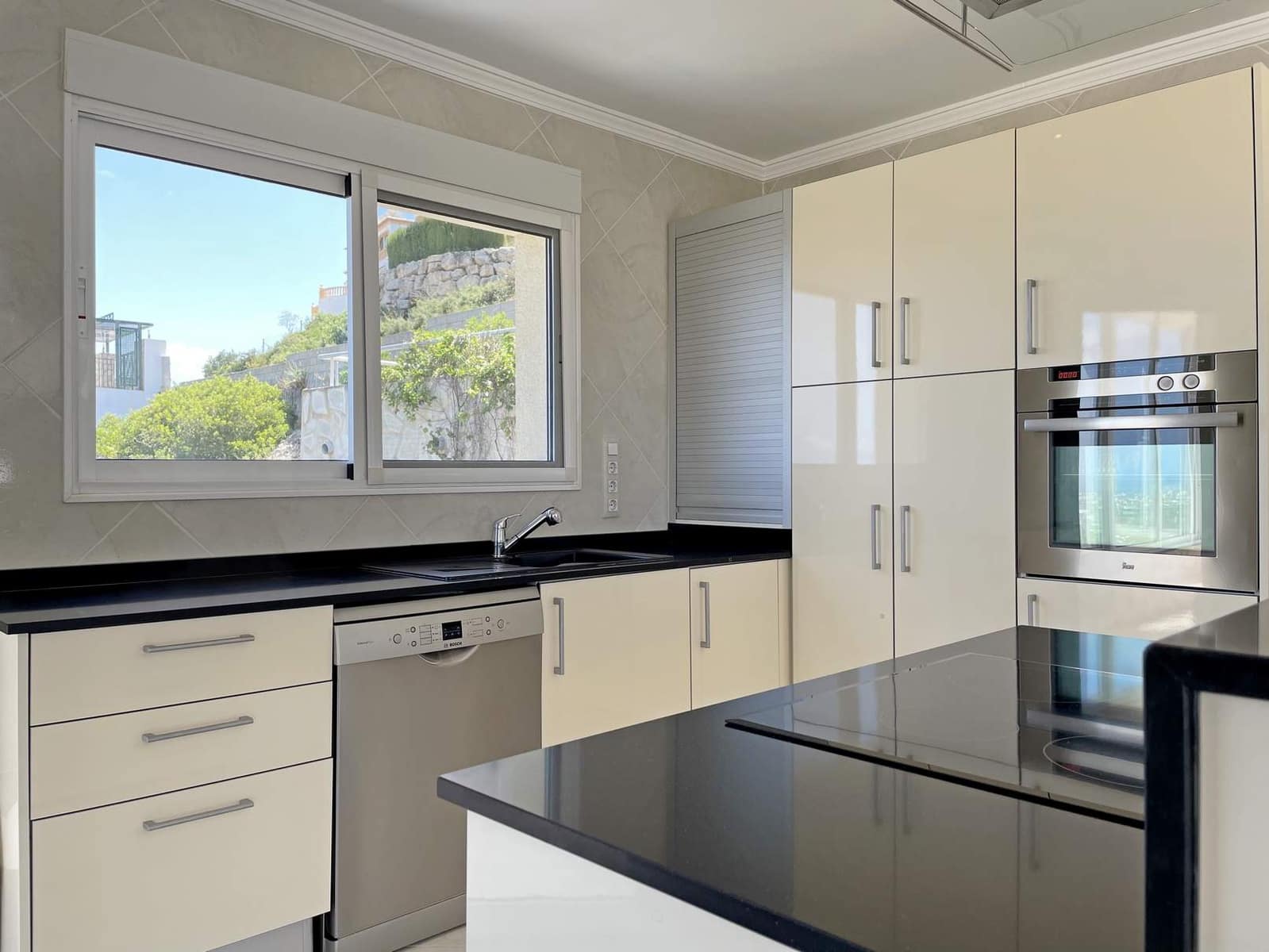 Chalet de 5 habitaciones en Dénia en venta con piscina garaje - 849.000 € (Ref: 9270422)