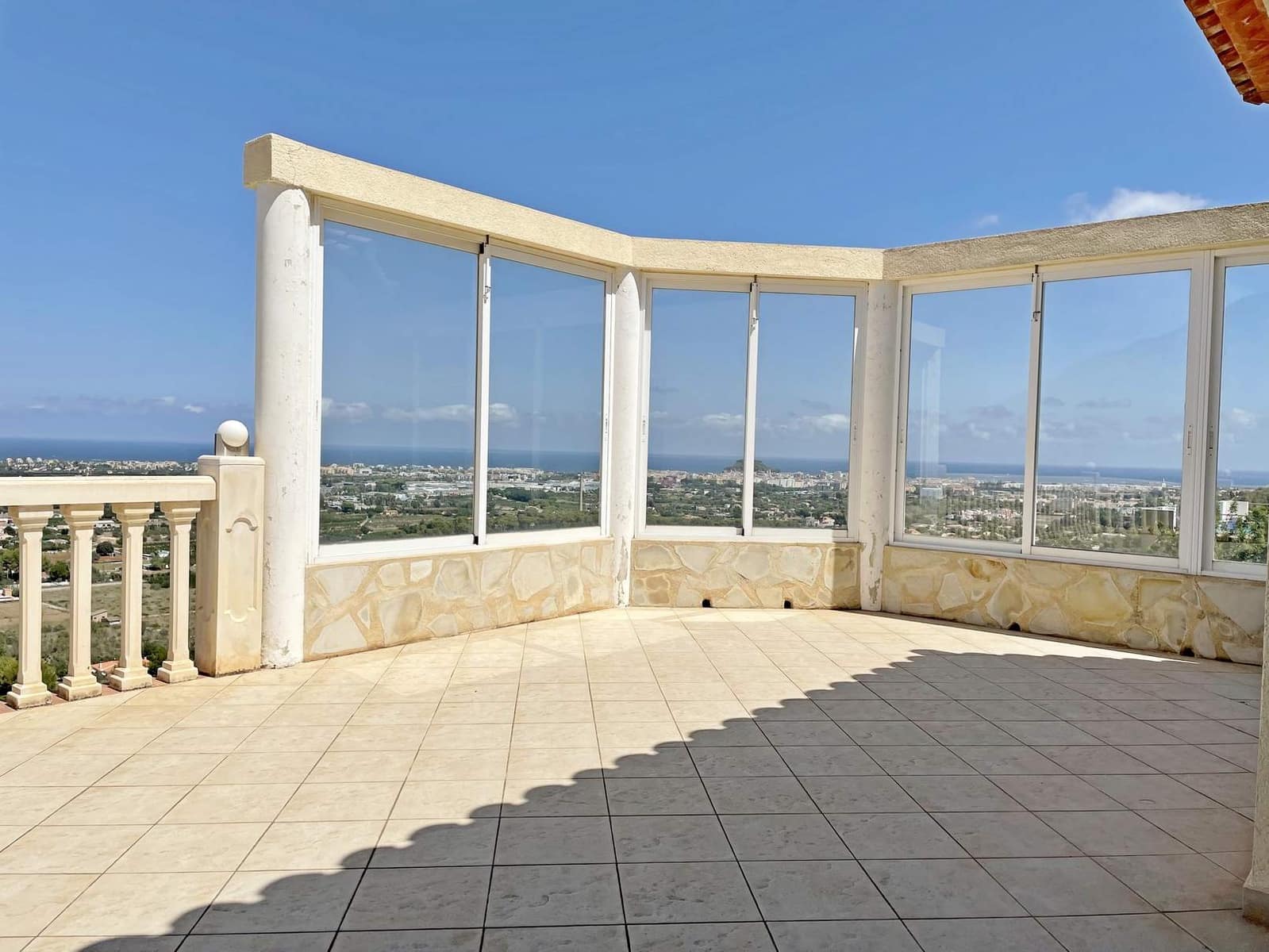 Chalet de 5 habitaciones en Dénia en venta con piscina garaje - 849.000 € (Ref: 9270422)