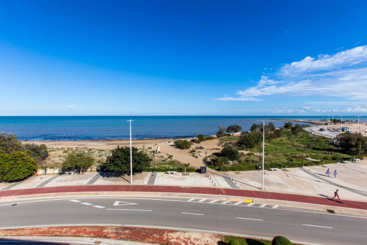 4 slaapkamer Penthouse te koop in Denia met zwembad garage - € 875.000 (Ref: 9270423)