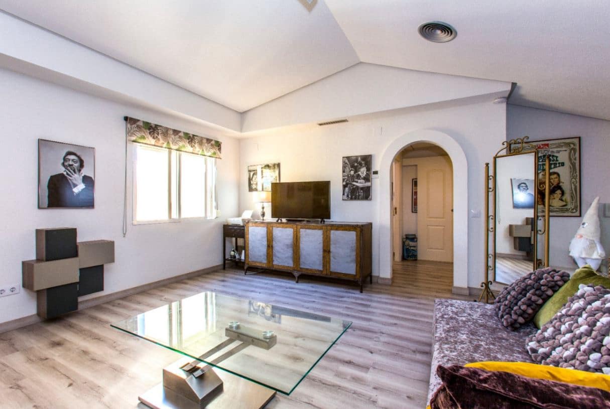 4 slaapkamer Penthouse te koop in Denia met zwembad garage - € 875.000 (Ref: 9270423)