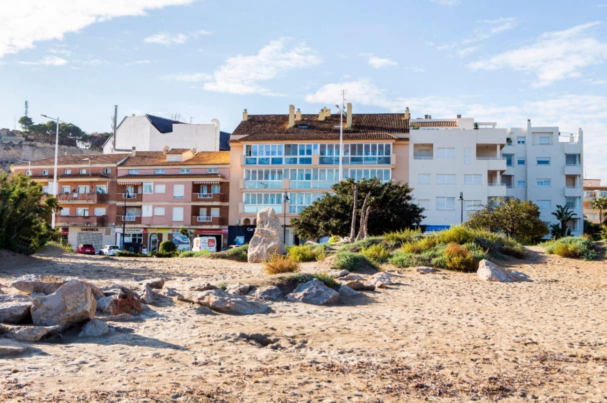 4 slaapkamer Penthouse te koop in Denia met zwembad garage - € 875.000 (Ref: 9270423)