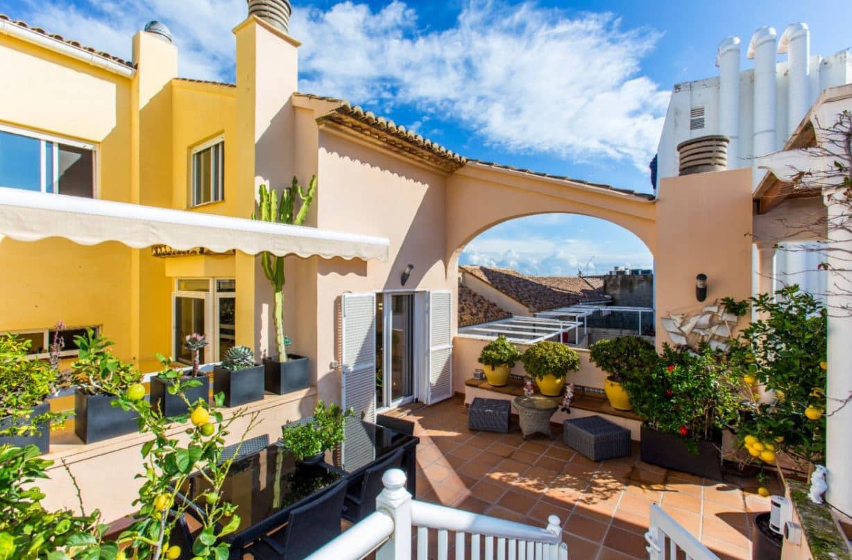 4 slaapkamer Penthouse te koop in Denia met zwembad garage - € 875.000 (Ref: 9270423)