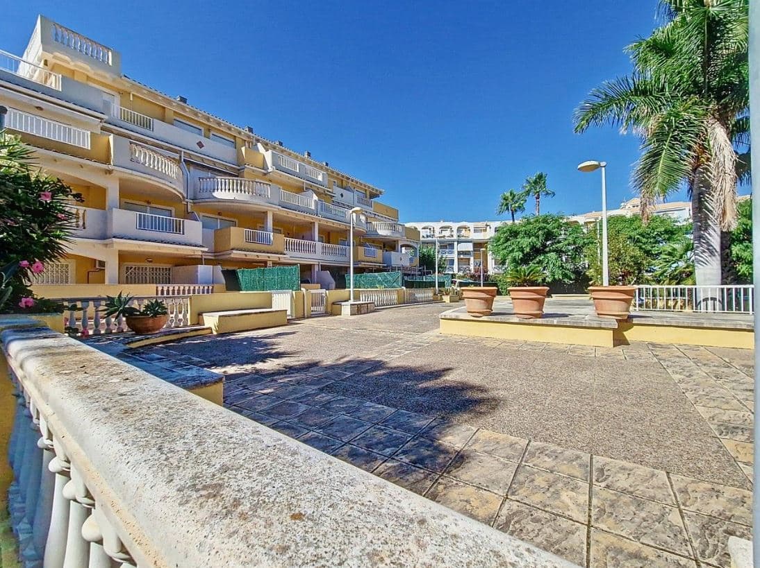 2 soverom Leilighet til salgs i Denia med svømmebasseng garasje - € 270 400 (Ref: 9295026)